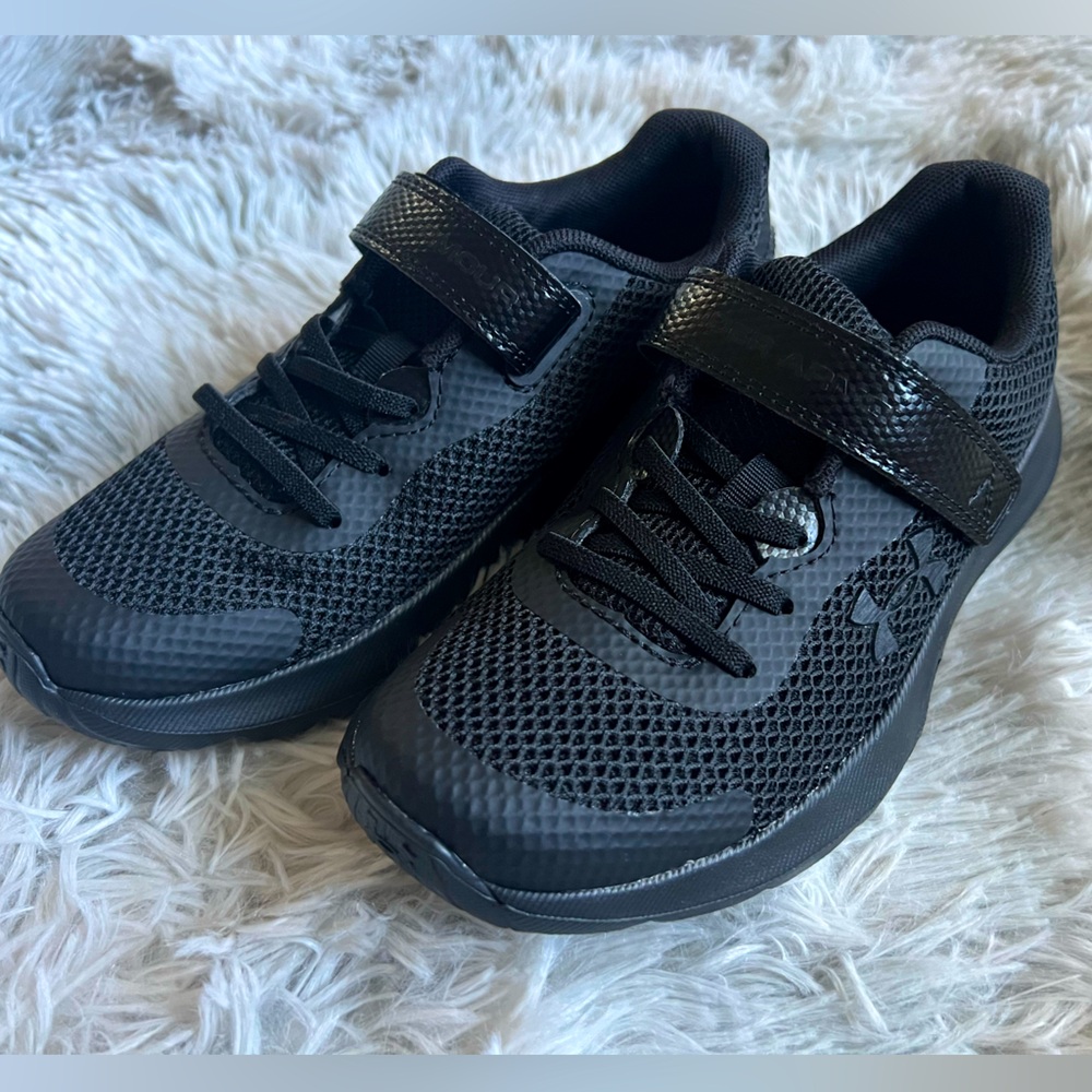🅽🅴🆆 𝗨𝗻𝗱𝗲𝗿 𝗔𝗿𝗺𝗼𝘂𝗿 Kids Sneakers